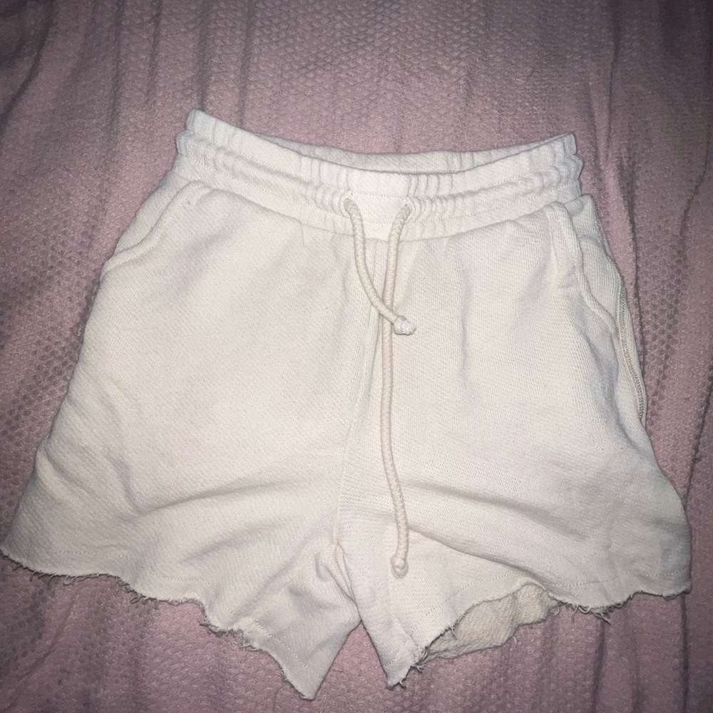 american eagle sweat shorts🪩